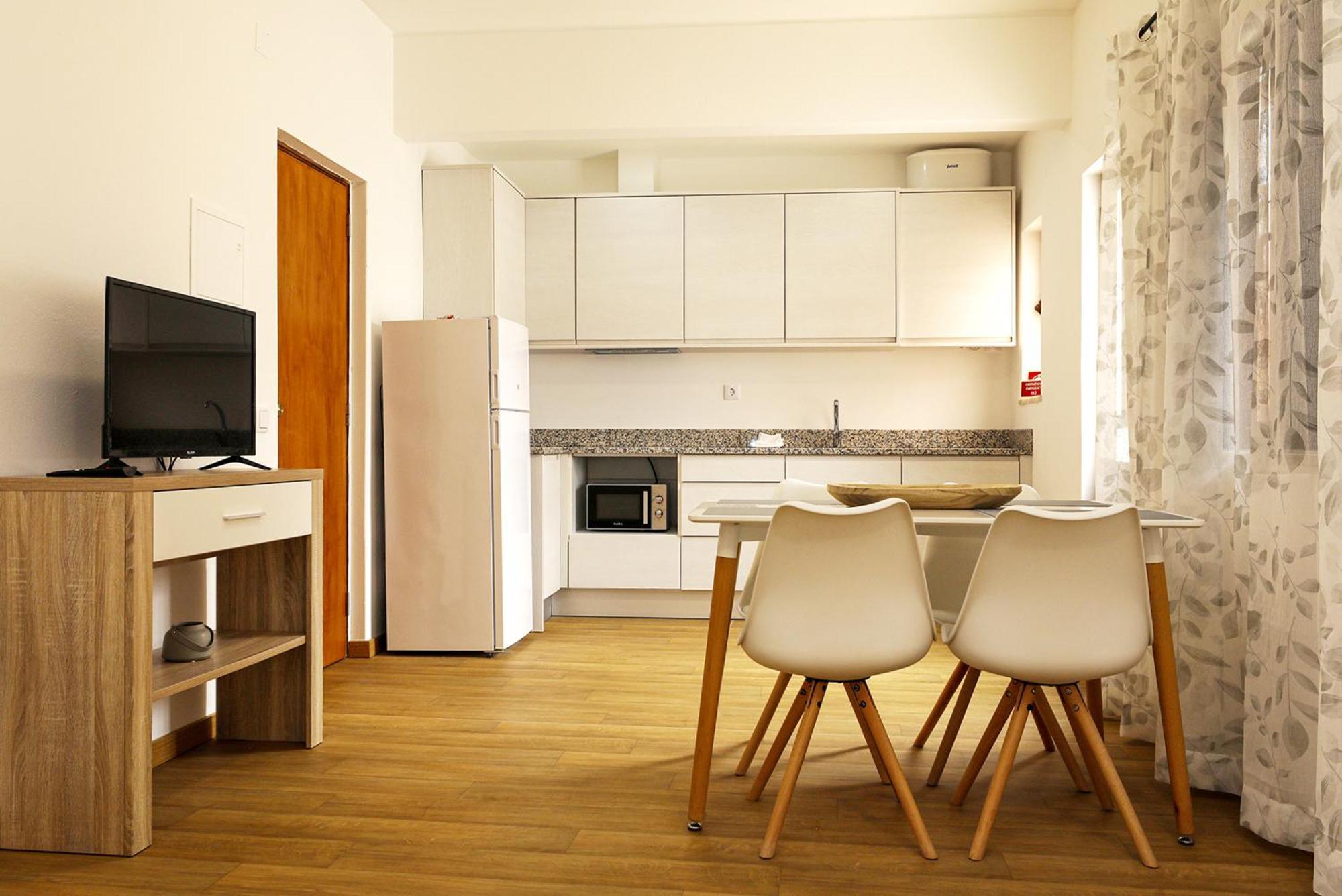 B87 - Windmill 2 Bed Apartment In Odiáxere Kültér fotó